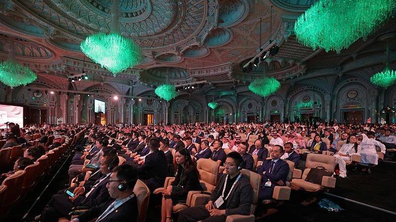 مؤتمر الأعمال العربي الصيني يوقع اتفاقيات بـ 10 مليارات دولار