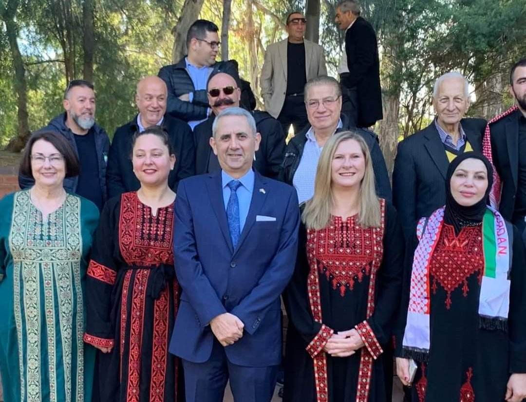 لأول مرة ...برعاية كريشان رفع العلم الأردني في مدينة سيدني _ كمبرلاند...صور