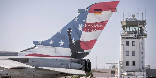 حلف الناتو يبدأ أكبر مناورات جوية في تاريخه