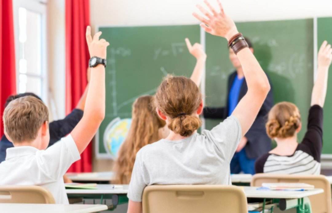 قرار رفع الرسوم الدراسية في المدارس الخاصة على طاولة النواب