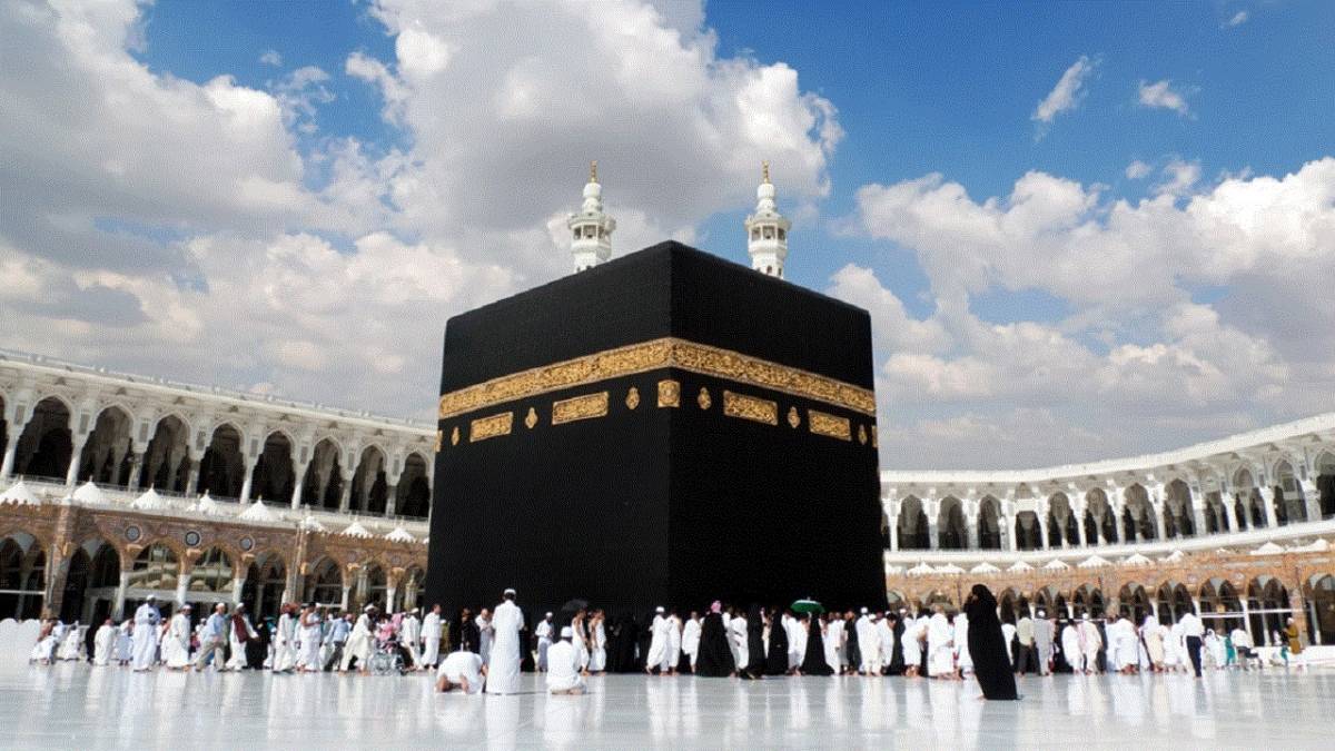 أولى قوافل الحج تنطلق اليوم