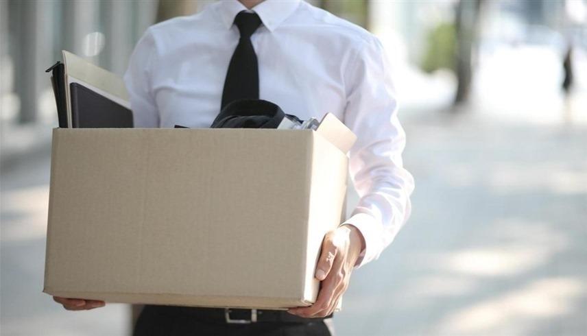 17 سبباً لإنهاء خدمة الموظف بالإمارات