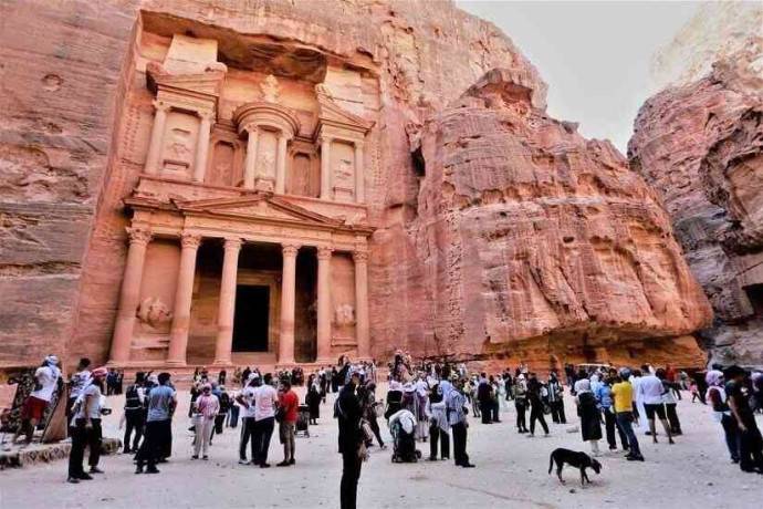 2.8 مليار دولار الدخل السياحي خلال 5 شهور