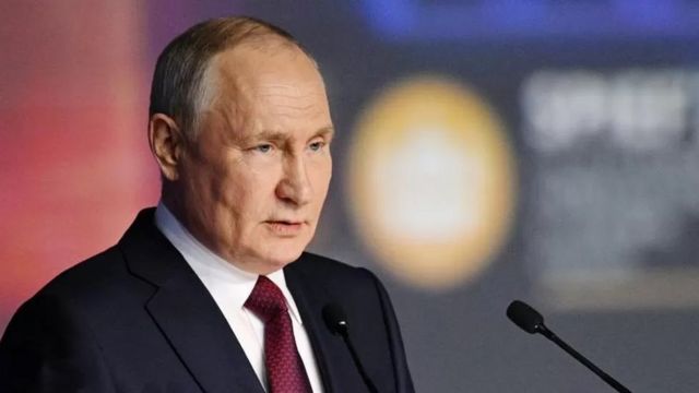 بوتين : زيلينسكي  عار على الشعب اليهودي 