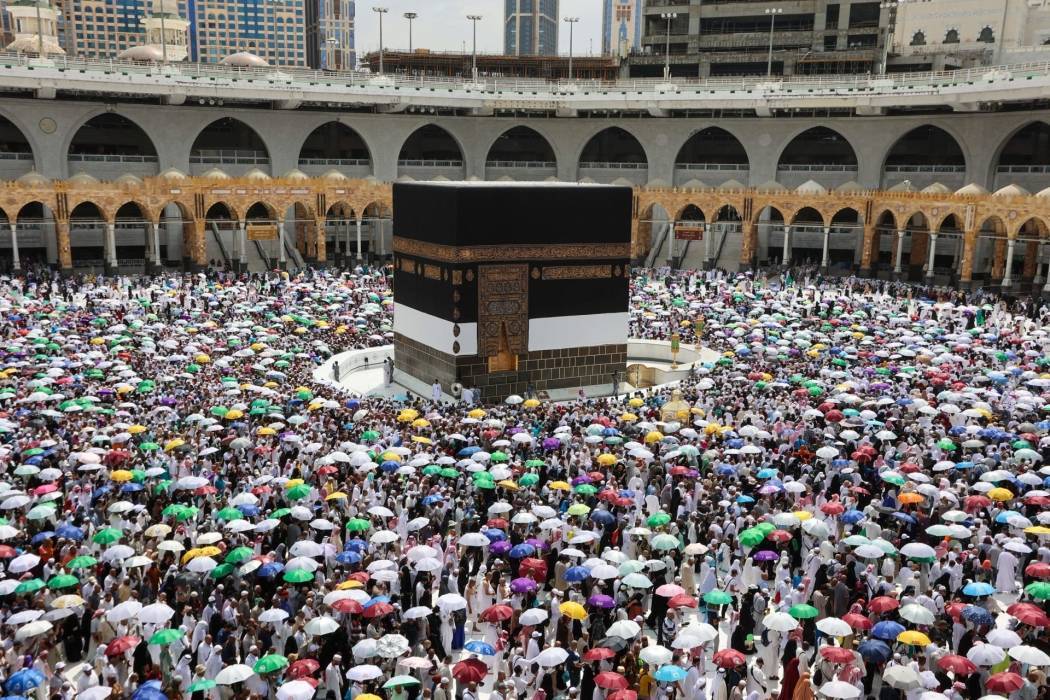 وزير الأوقاف يتفقد أوضاع الحجاج الأردنيين في المدينة المنورة