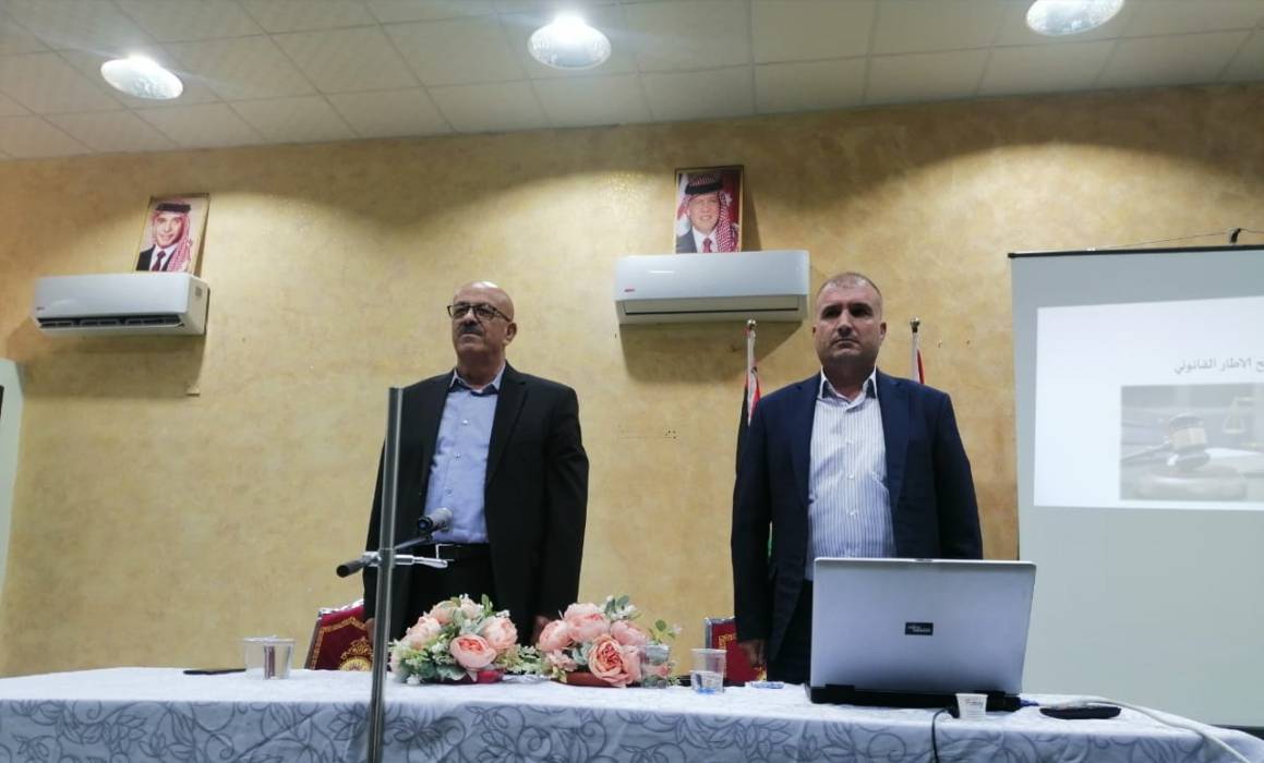 منتدون  حول قانون انتخاب 2022 في بلدية الشعلة