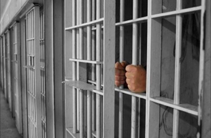 توقيف رئيس لجنة صدقات وزكاة بتهمة الاختلاس واساءة الائتمان