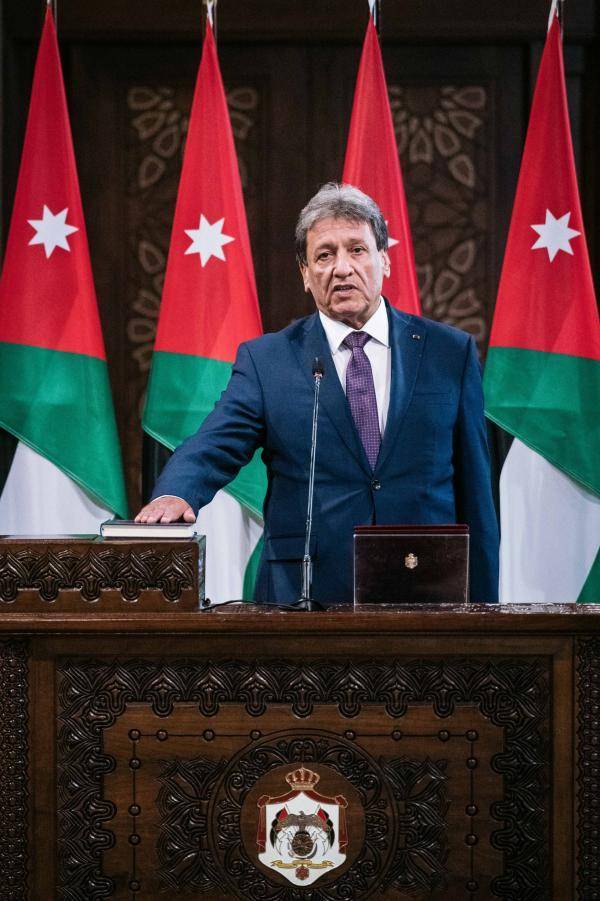 عزايزة يلتقي وفدا من حزب التيار الوطني
