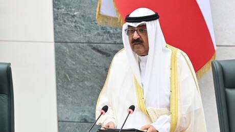 ولي عهد الكويت يفتتح الدورة الجديدة لمجلس الأمة