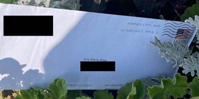 مسؤولون أمريكيون يتلقون رسائل تحتوي على مسحوق أبيض مشبوه