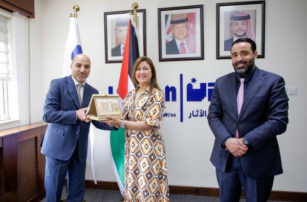 وفد تونسي يطلع على الواقع السياحي في الأردن