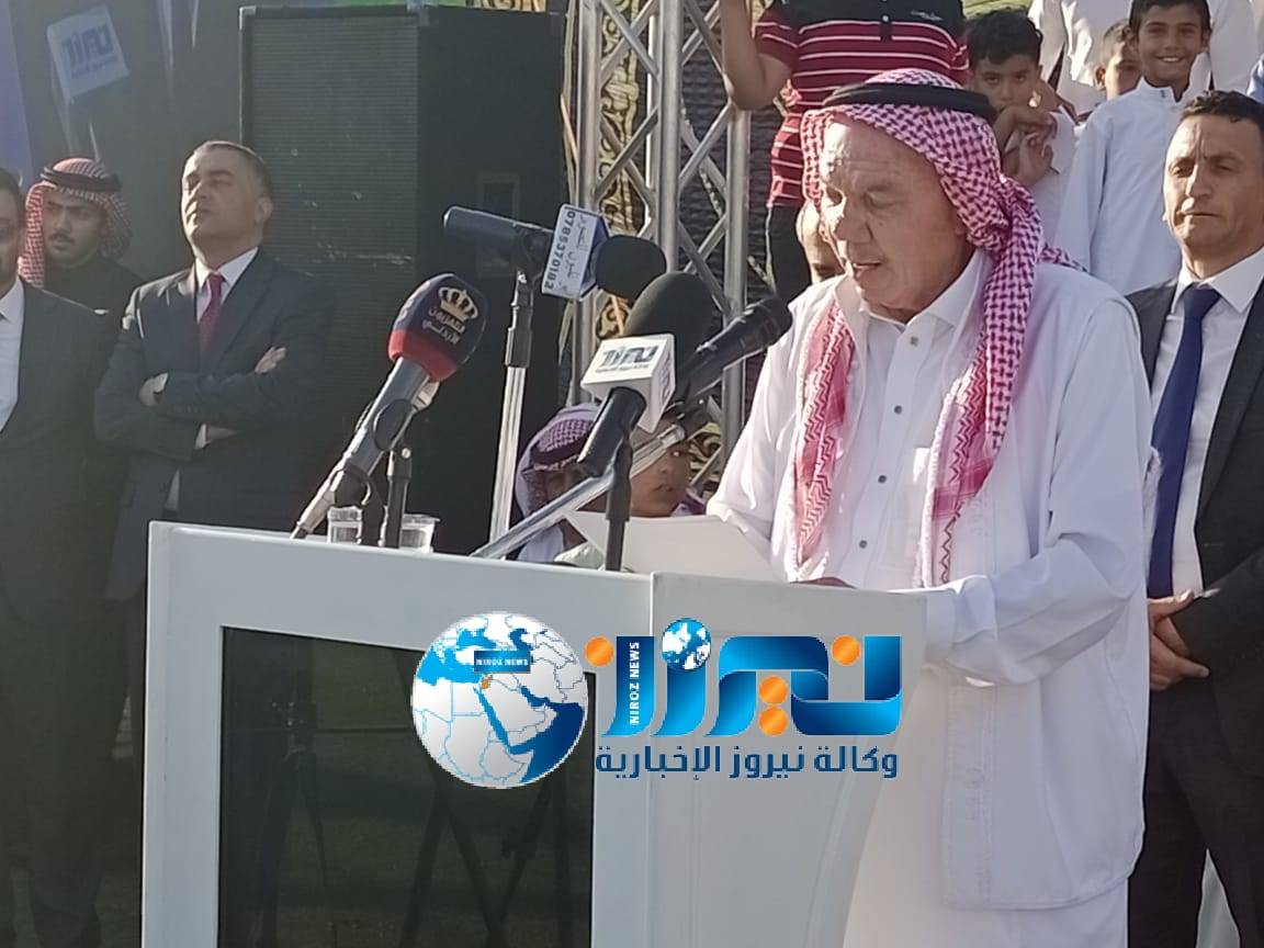 عاجل ..الفايز يعزي ذوي الشهيد الرائد  الطيار علي الحراسيس خلال مهرجان قبيلة بني صخر