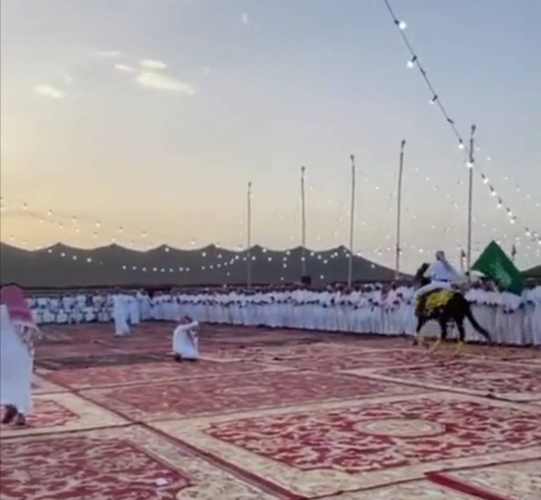 تسجيل أطول صف دحية  في الوطن العربي بفعاليات جادة الإبل في ‎تبوك.. صور
