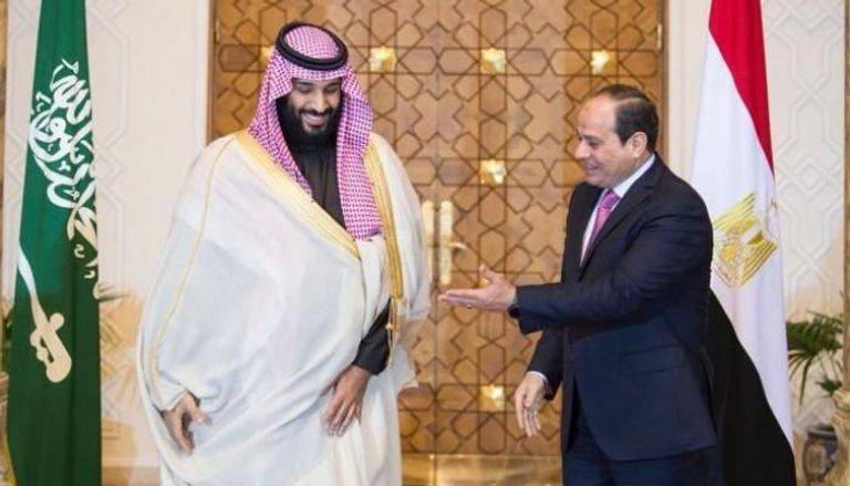 السيسي وبن سلمان.. لقاء ودي وصورة تثير تفاعلا