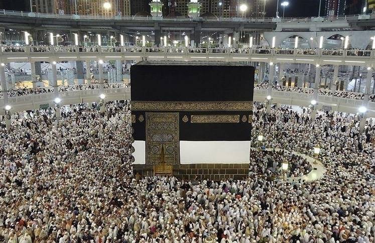 1.2 مليون مصل وحاج في الحرمين الشريفين