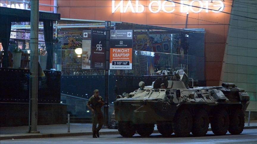 قائد فاغنر يعلن محاصرة مقر المنطقة العسكرية الجنوبية بروسيا