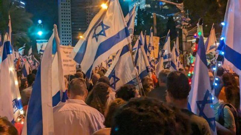 إسرائيليون يتظاهرون للأسبوع 25 ضد خطة التعديلات القضائية