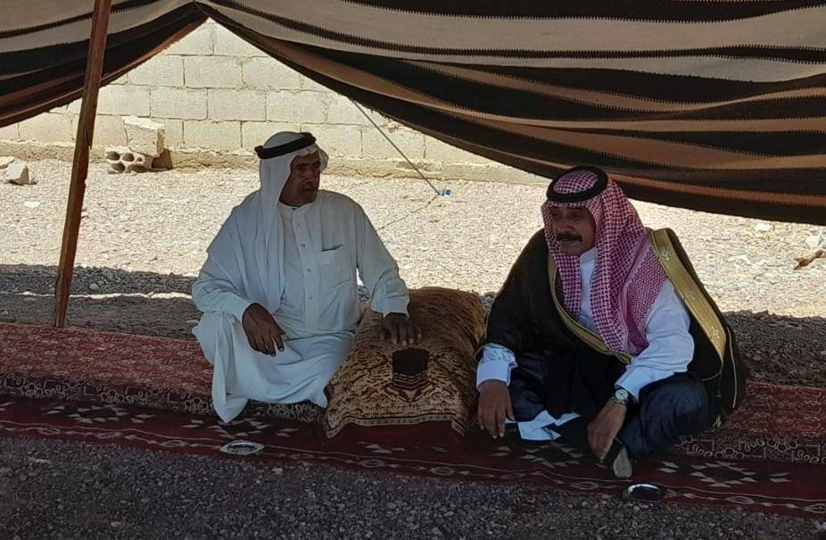 الحجايا يزور شيوخ في مناطق وادي عربة والقويرة للاطمئنان على صحتهم...صور