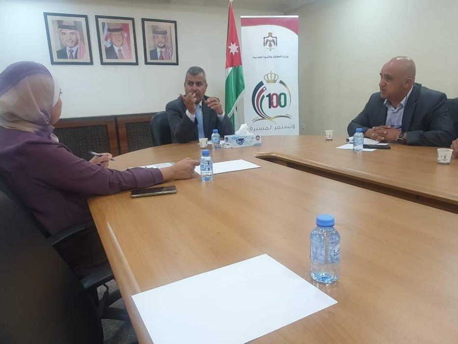 وزيرالطاقة: ضرورة الالتزام بالخطة التنفيذية لأولويات رؤية التحديث