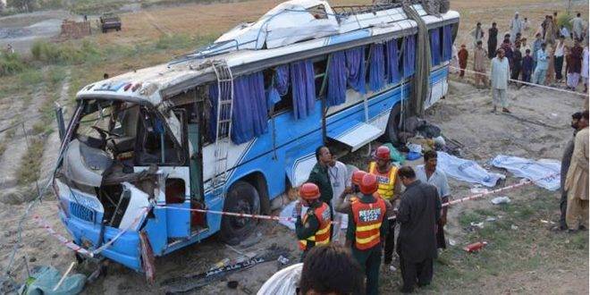 مقتل عشر أشخاص في حادث  تصادم في باكستان