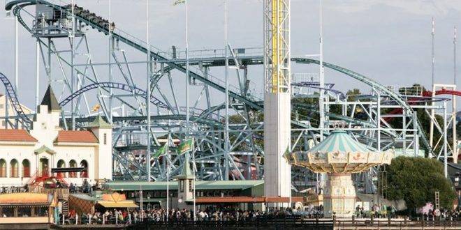 مقتل شخص وإصابة 9 آخرين إثر سقوطهم من قطار بمدينة ألعاب في السويد