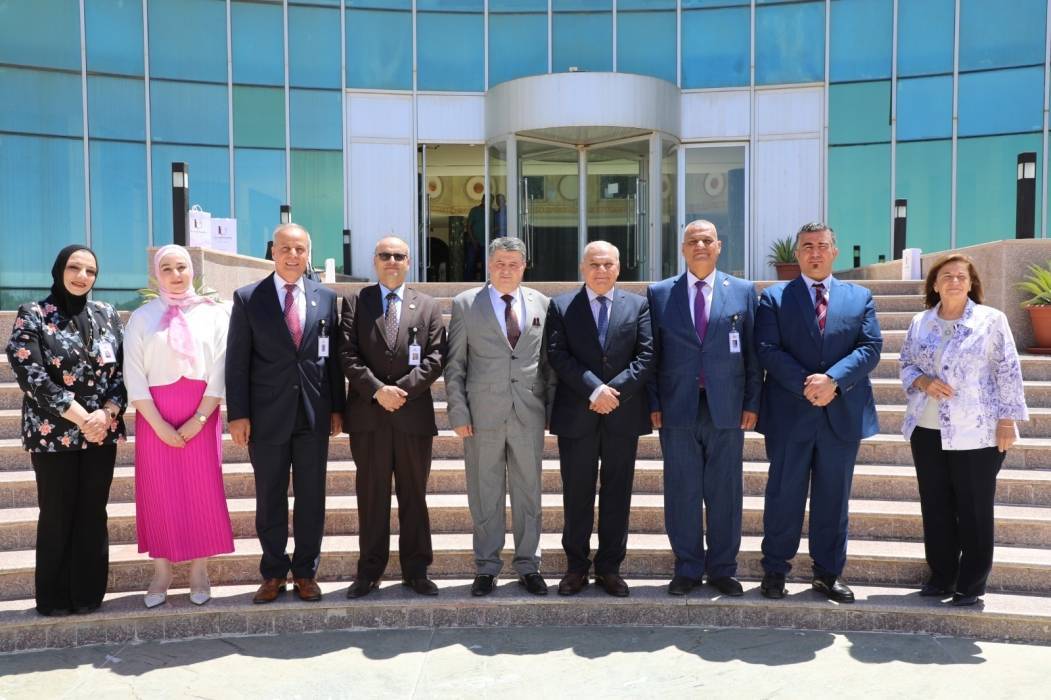 وفدًا من جمعية عَون الثقافية الوطنية يزور جامعة الإسراء