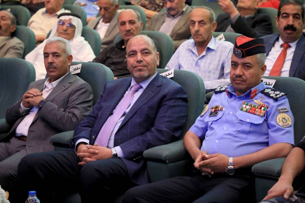 الجبور يتفقد المنشآت الشبابية والرياضية في الكرك  ويرعى حفل عيد الاستقلال في المحافظة _صور