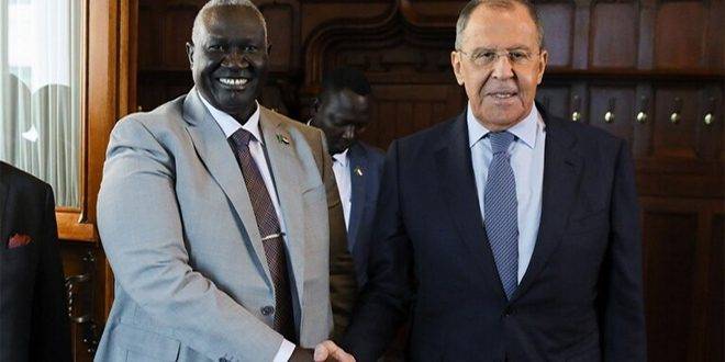 لافروف: روسيا مستعدة للمساعدة بحل الأزمة السودانية