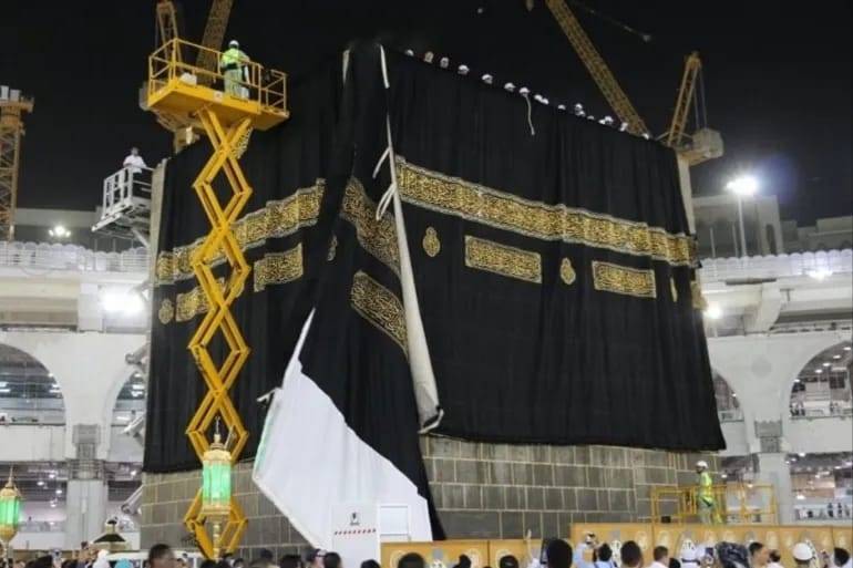 أغلى ثوب في العالم...ستار الكعبة