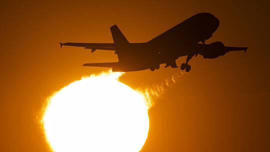 تمديد إغلاق المجال الجوي بالسودان