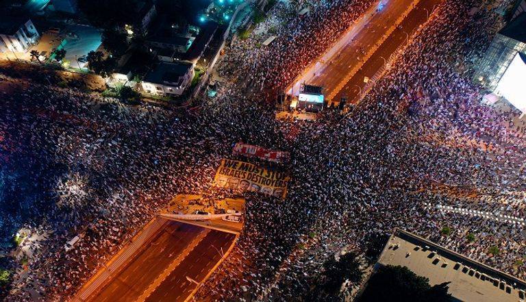 آلاف الإسرائيليين بشوارع رفضا لإصلاحات نتنياهو
