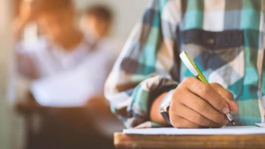 189410 طلاب يتقدمون لامتحان التوجيهي الثلاثاء