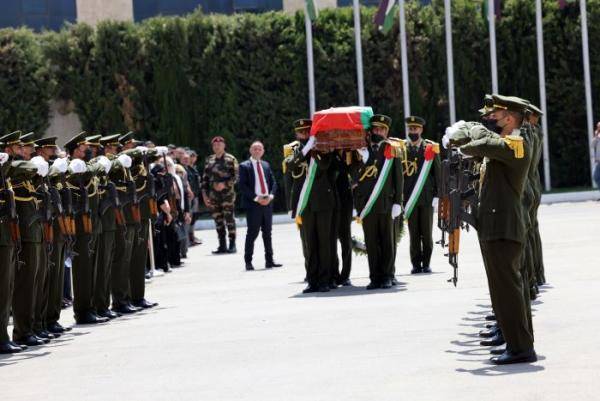 تشييع جثمان اللواء قدري أبو بكر في رام الله..صور