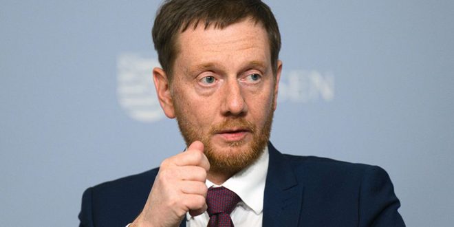 سياسي ألماني يدعو للعمل على إيجاد حل دبلوماسي للأزمة في أوكرانيا