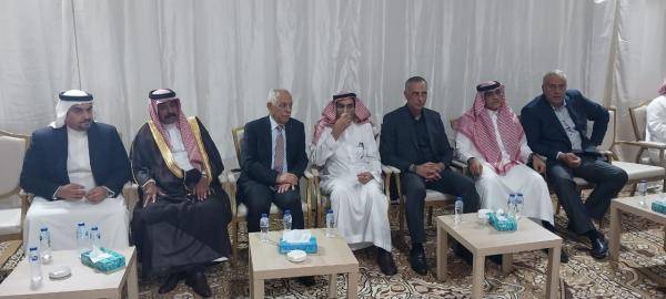 العيسوي ينقل تعازي الملك وولي العهد لبني صخر  بوفاة حدة طراد الشعلان...صور
