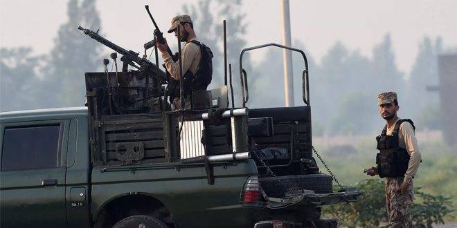 مقتل 4 من قوات الأمن الباكستانية في هجوم إرهابي جنوب غرب البلاد