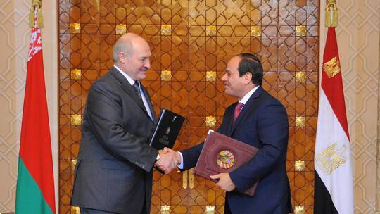 مصر تقوي علاقاتها مع بيلاروس