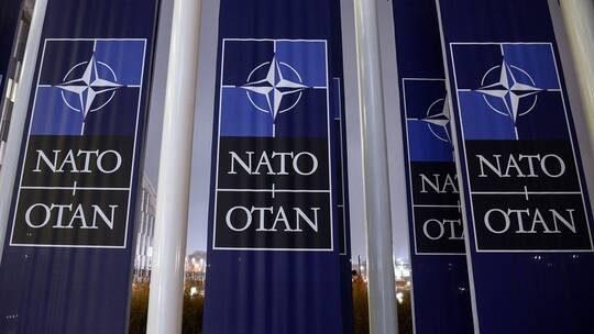 أمين عام حلف الناتو السابق: يمكن لأوكرانيا تسريع عملية انضمامها إلى الحلف على غرار السويد وفنلندا