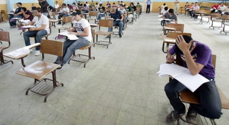 التوجيهي يتقدمون لأداء أول امتحاناتهم اليوم