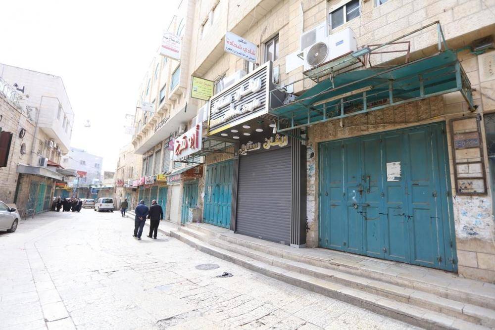 إضراب يعم محافظات الضفة حدادا على شهداء جنين