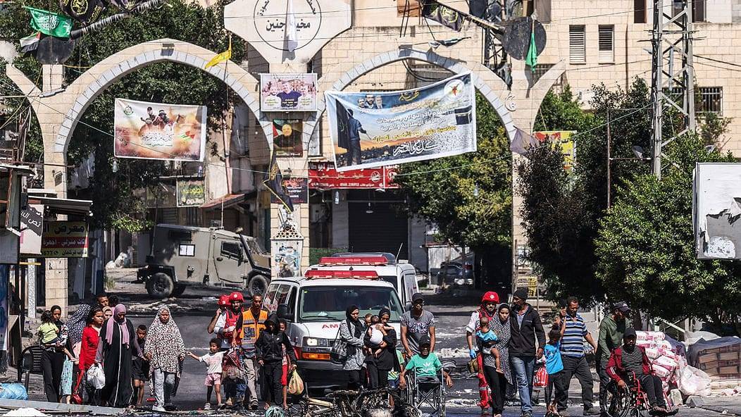 الأردن وتركيا يطالبان المجتمع الدولي بوقف العملية العسكرية الإسرائيلية في جنين.