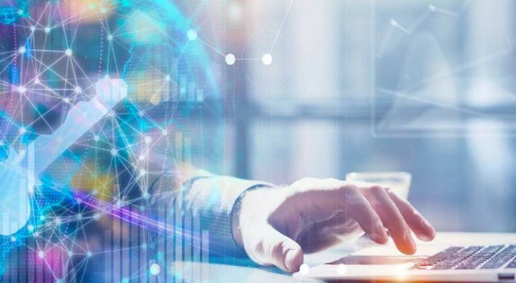 الحكومة تدعو الأردنيين إلى تفعيل الهوية الرقمية