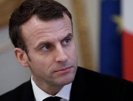 ماكرون يعبر عن دعمه لزيلينسكي قبيل قمة الناتو