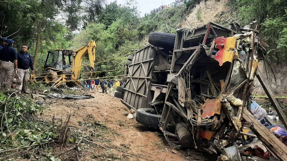 مصرع 29 شخصاً في حادث تحطم حافلة في المكسيك