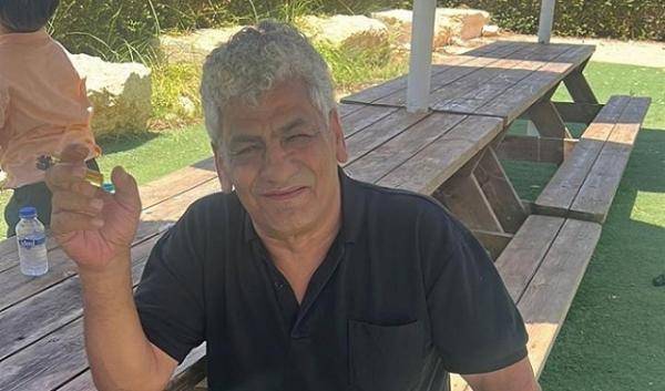 الأسير الخطيب يعانق الحرية بعد 35 عاما