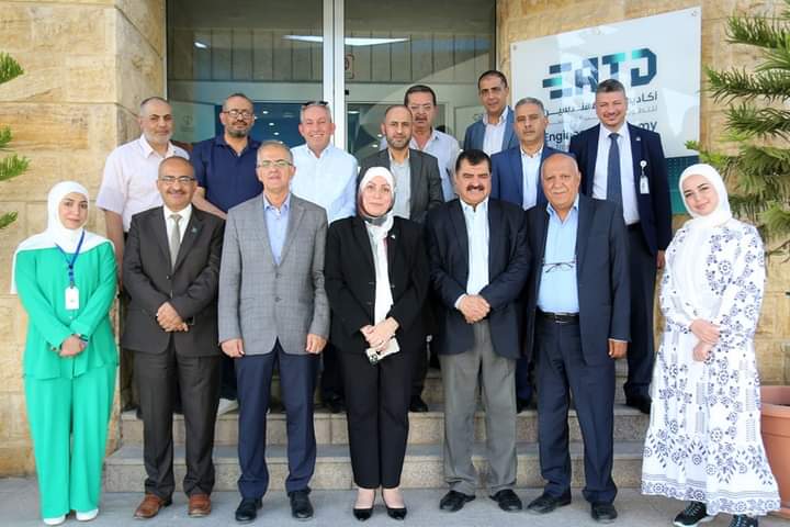 أكاديمية المهندسين تبحث تعزيز التعاون مع فروع المحافظات