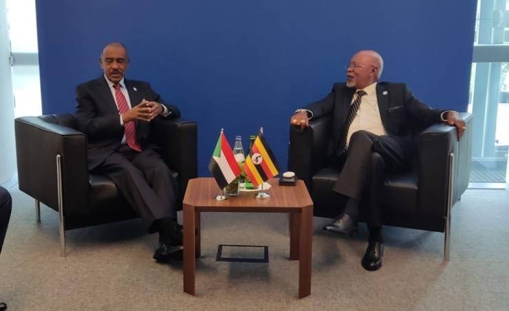 السودان تبحث مع اوغندا تعزيز العلاقات الثنائية بين البلدين