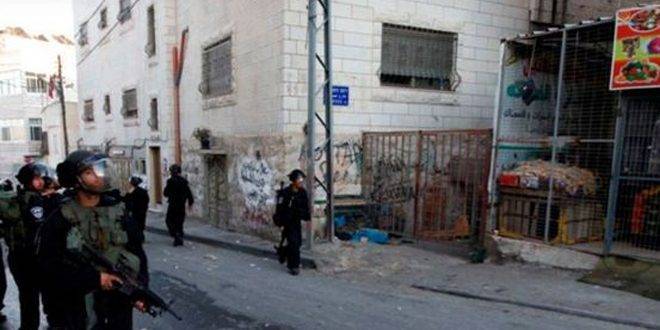 قوات الاحتلال تعتقل ثمانية فلسطينيين في مدينة القدس المحتلة
