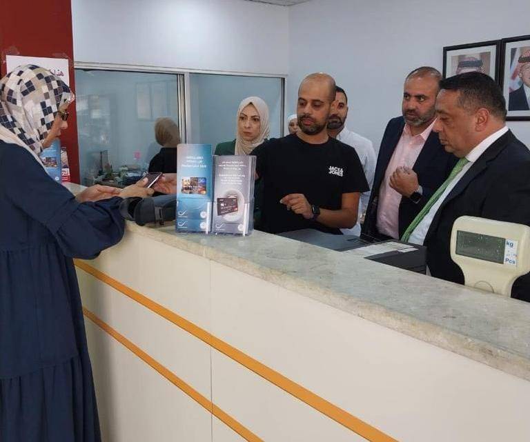 الداوود: تفعيل الهوية الرقمية مجانا من خلال بصمة العين في عدد من المكاتب البريدية ...صور
