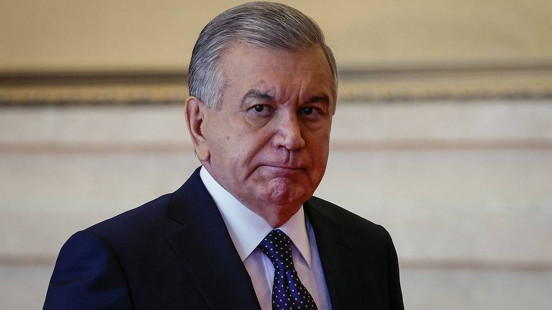 رئيس أوزبكستان يجري انتخابات مبكرة سعياً لتمديد حكمه